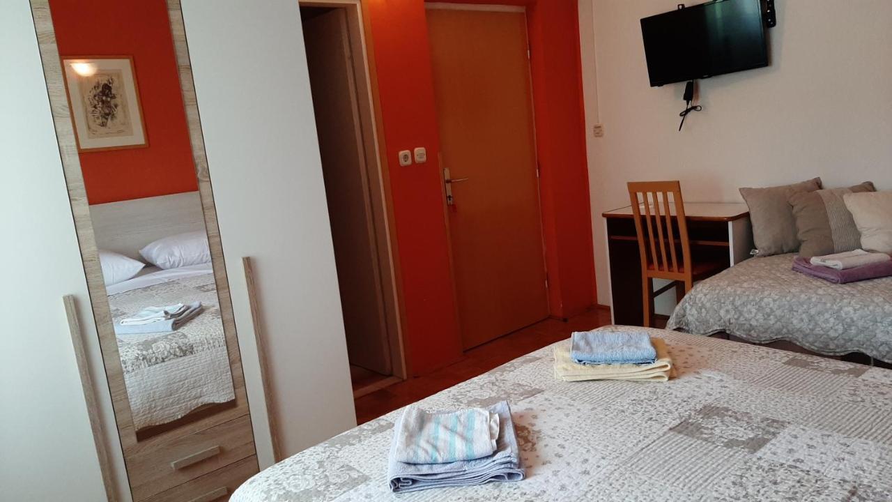 Rooms Neda Rab Town Exterior foto